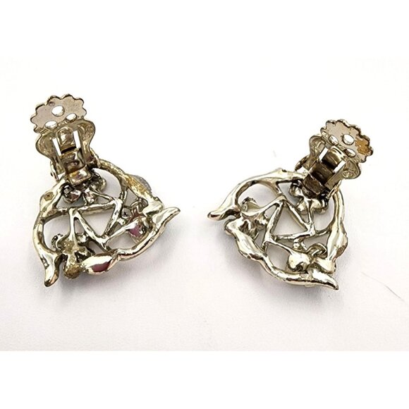 Vintage Clip-On Earrings With Blue Floral Design & Silver Tone Finish - Picture 3 of 5